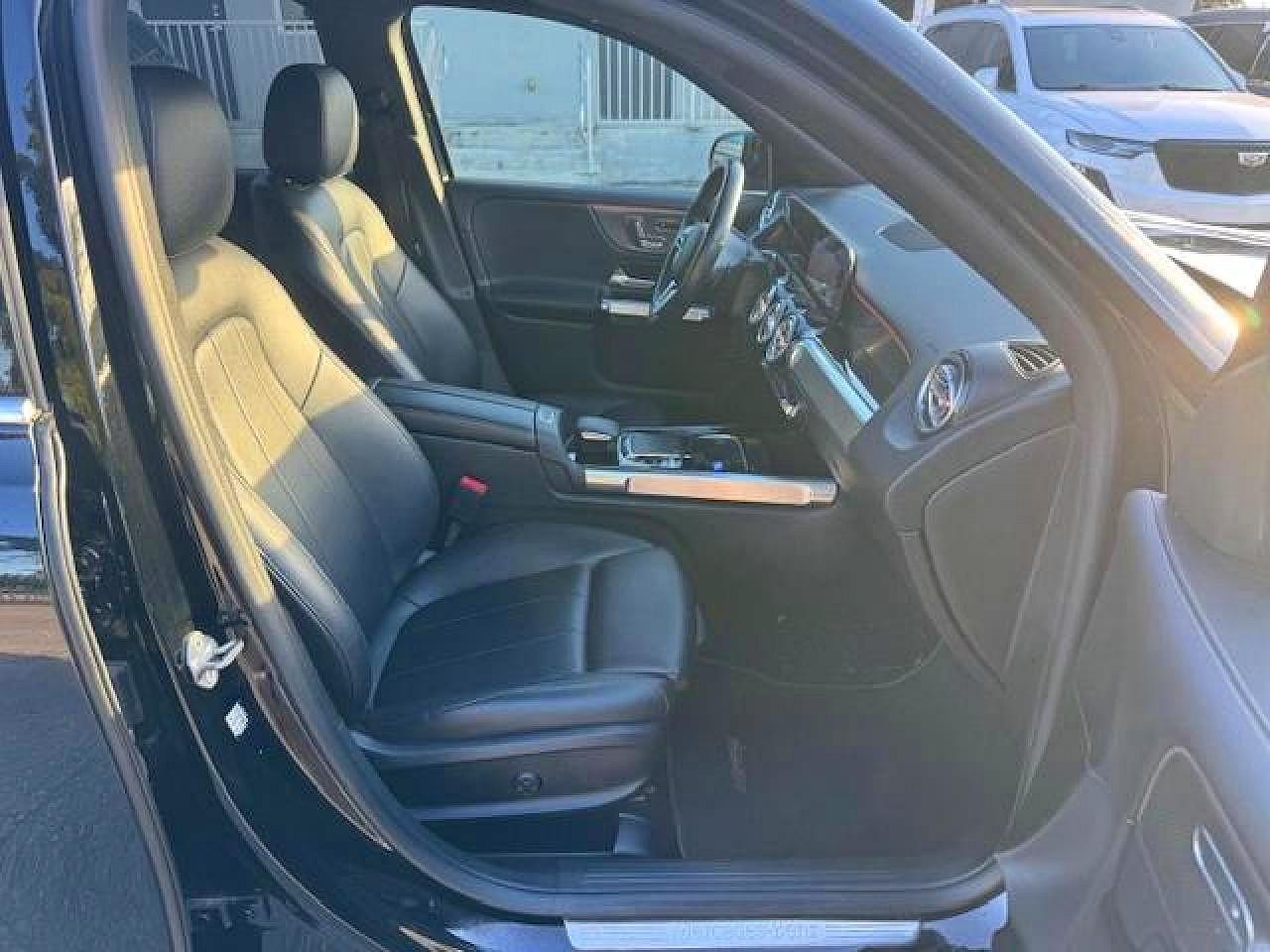 Mercedes-Benz GLB 250