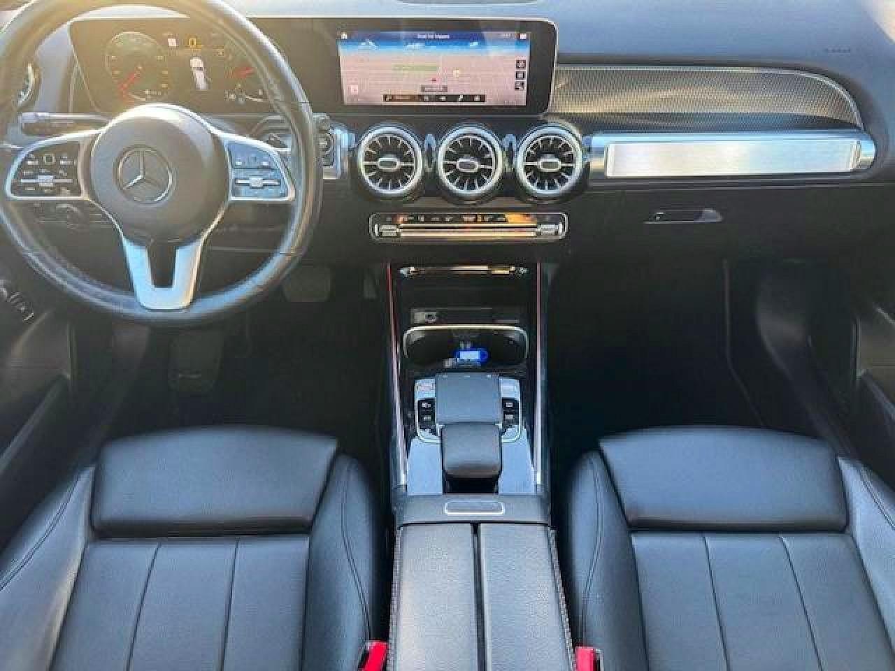 Mercedes-Benz GLB 250
