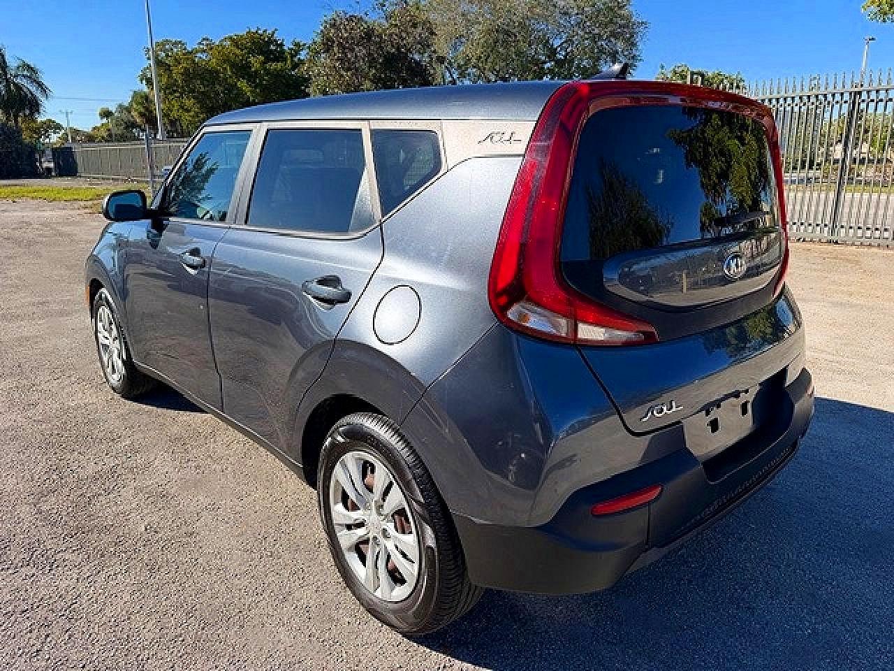Kia Soul Lx
