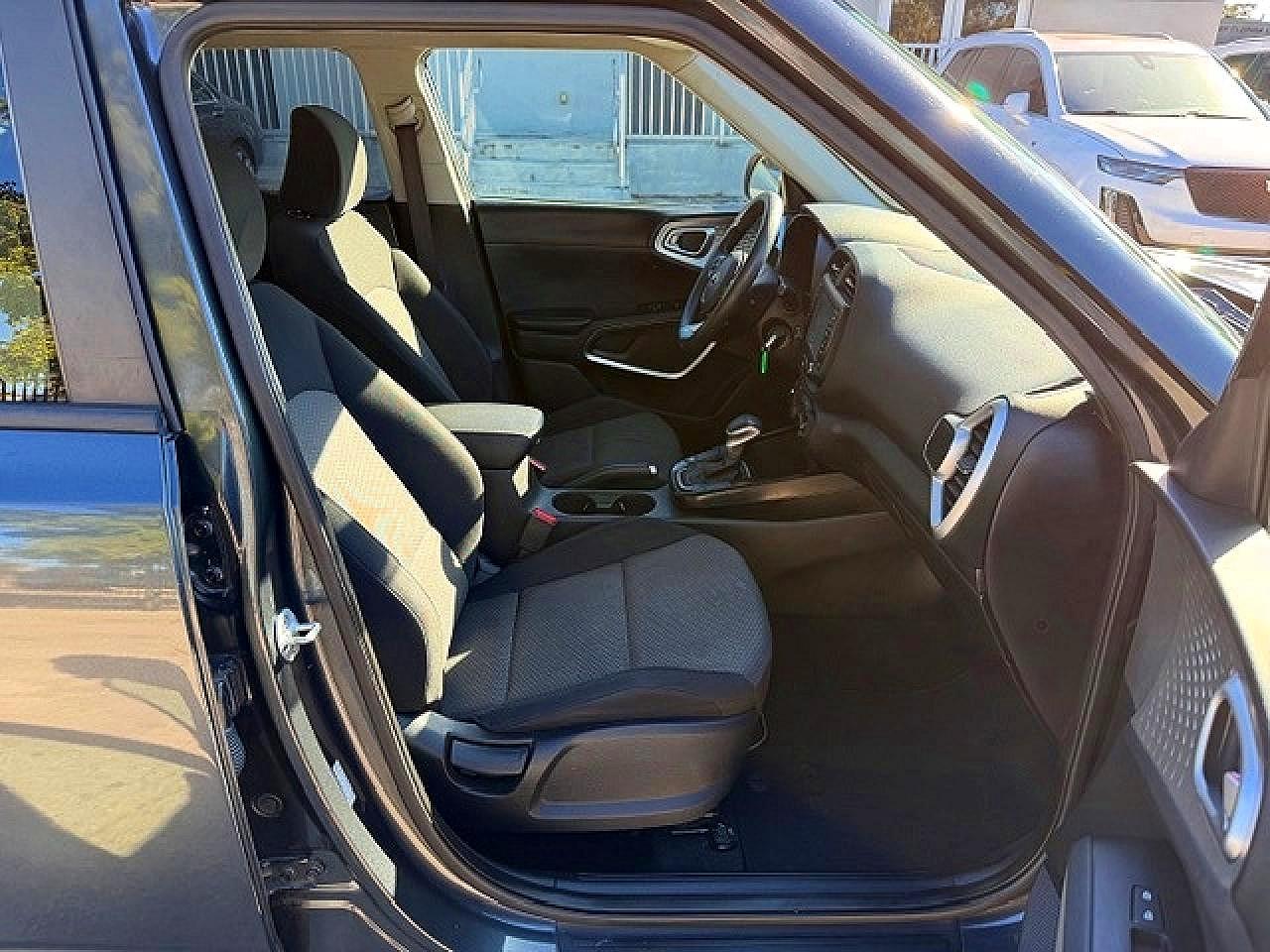 Kia Soul Lx