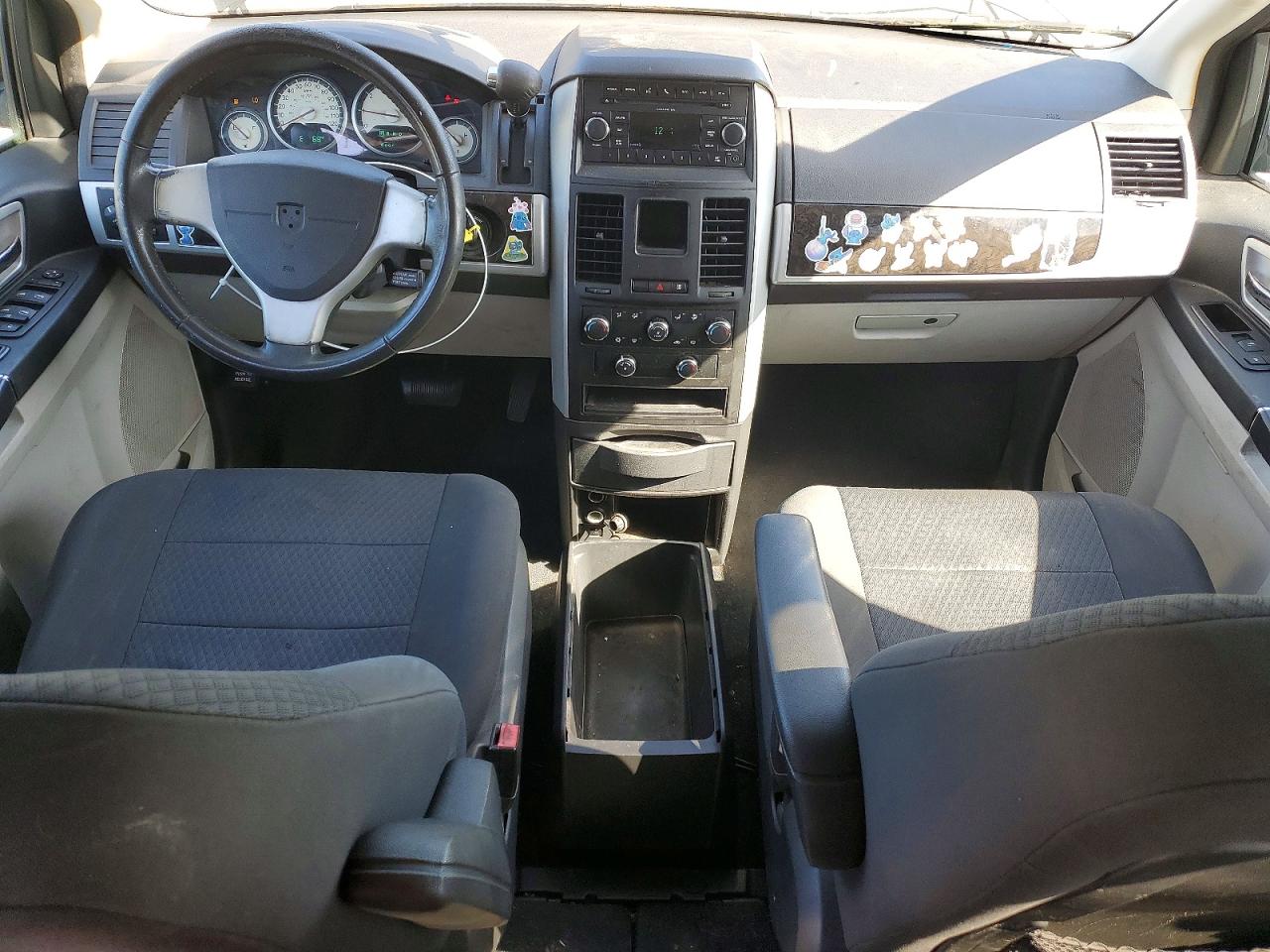Dodge Caravan Sxt