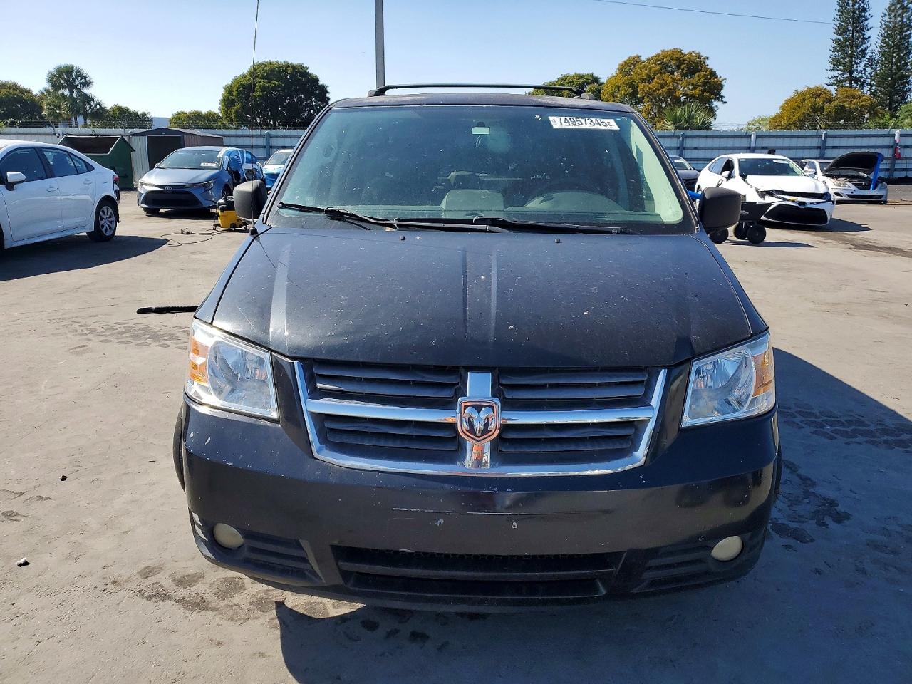 Dodge Caravan Sxt