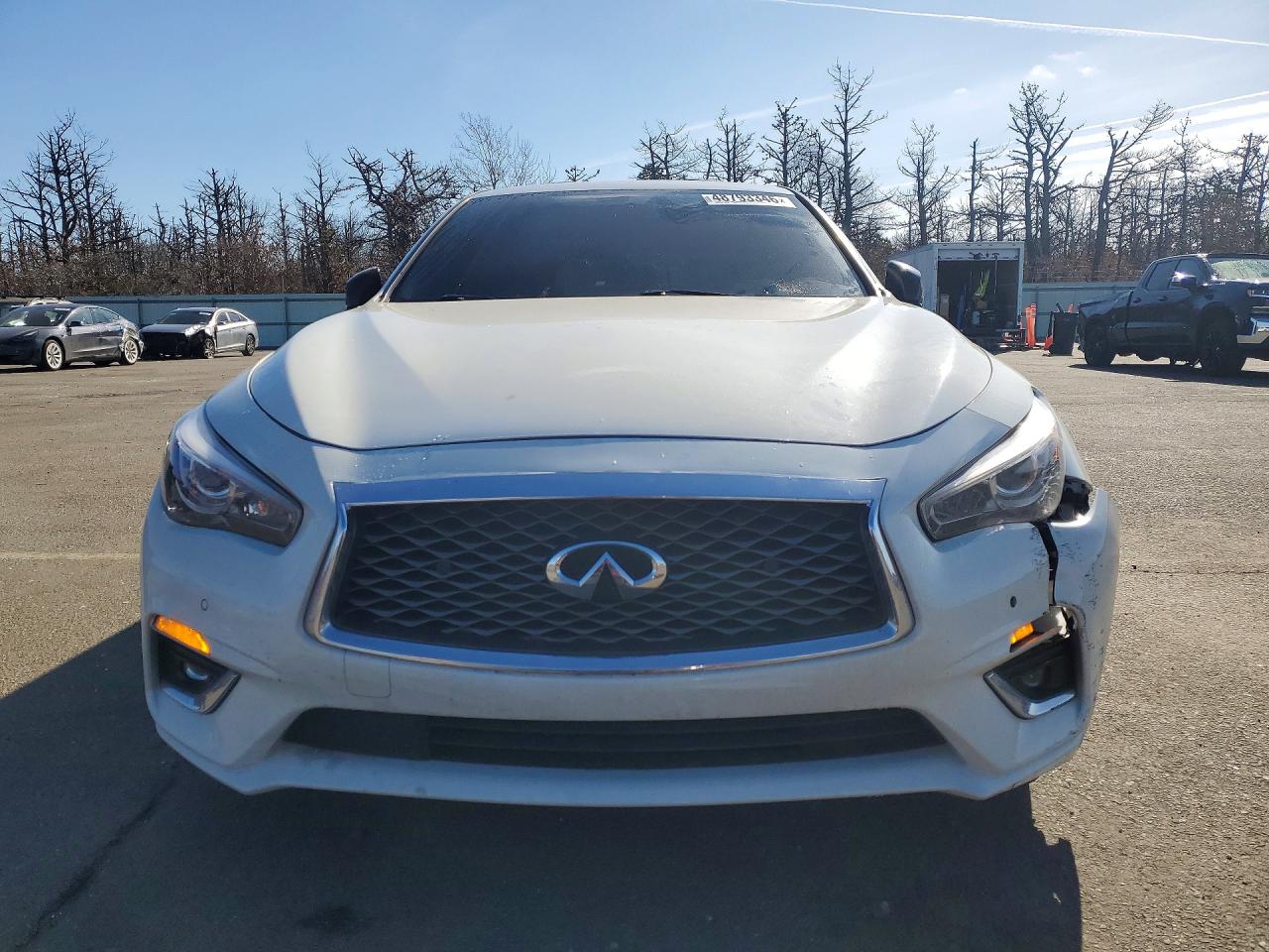INFINITI Q50 Luxe