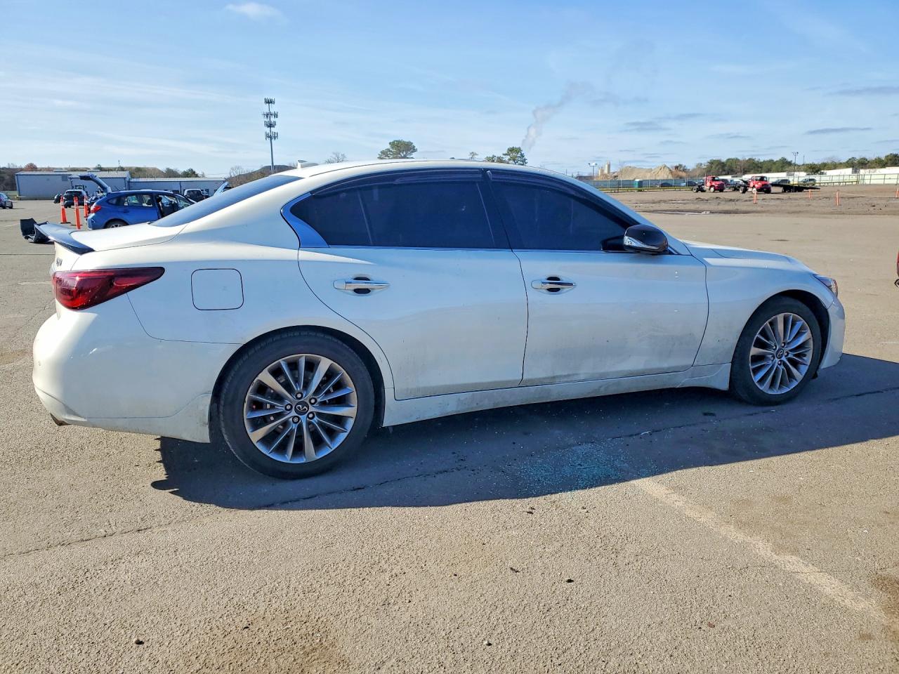 INFINITI Q50 Luxe