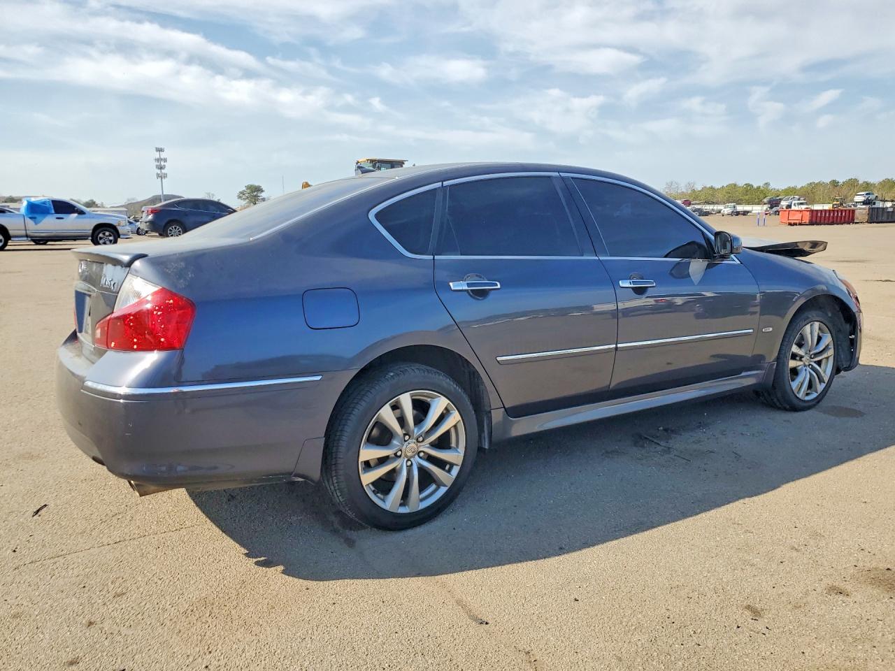 INFINITI M35 X X