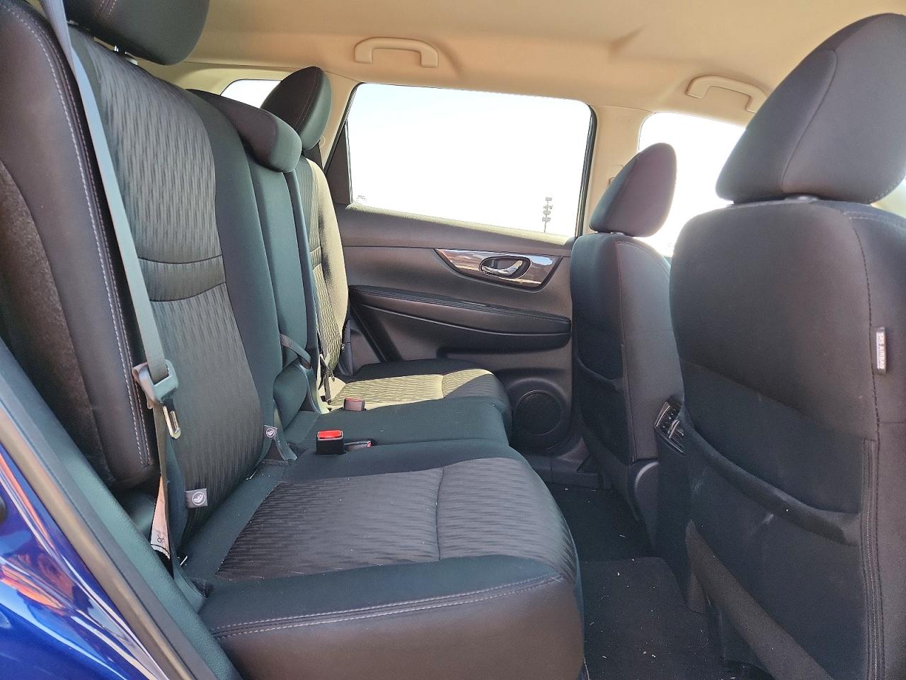 Nissan Rogue Sv