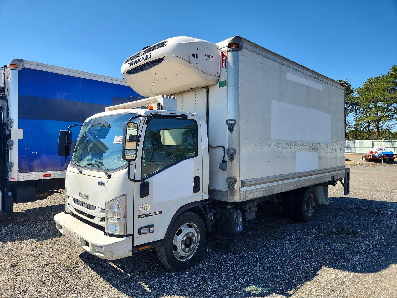 Salvage Isuzu Nqr Image