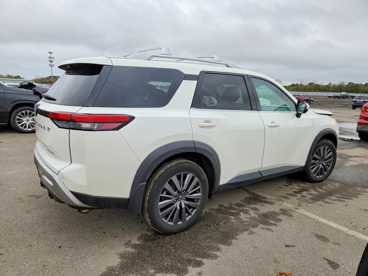 Nissan Pathfinder Sl