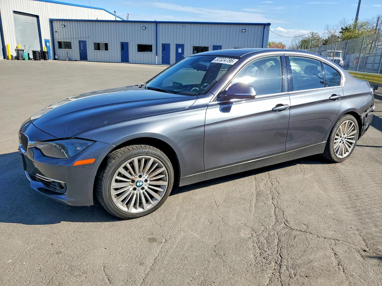 Salvage BMW 3 Series Image
