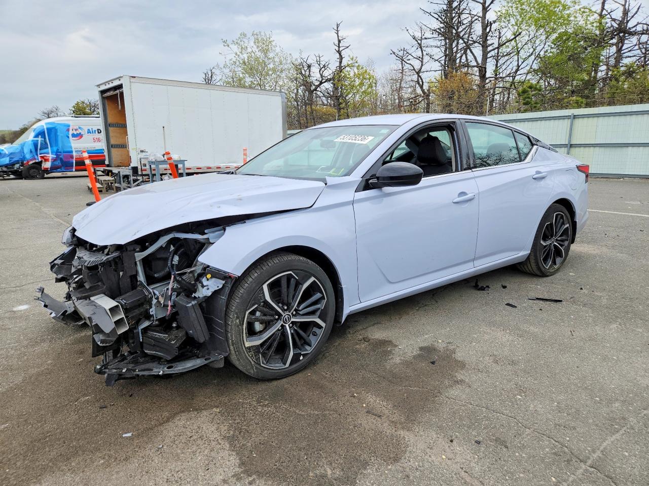 Salvage Nissan Altima Image