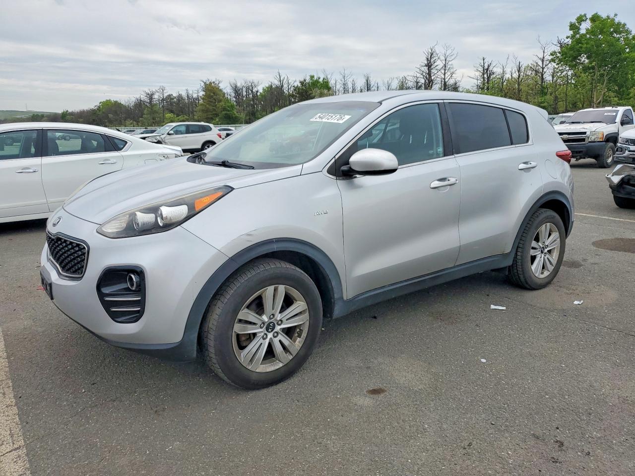 Salvage Kia Sportage Image