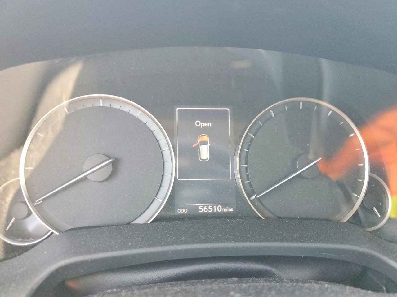 Lexus RX Base
