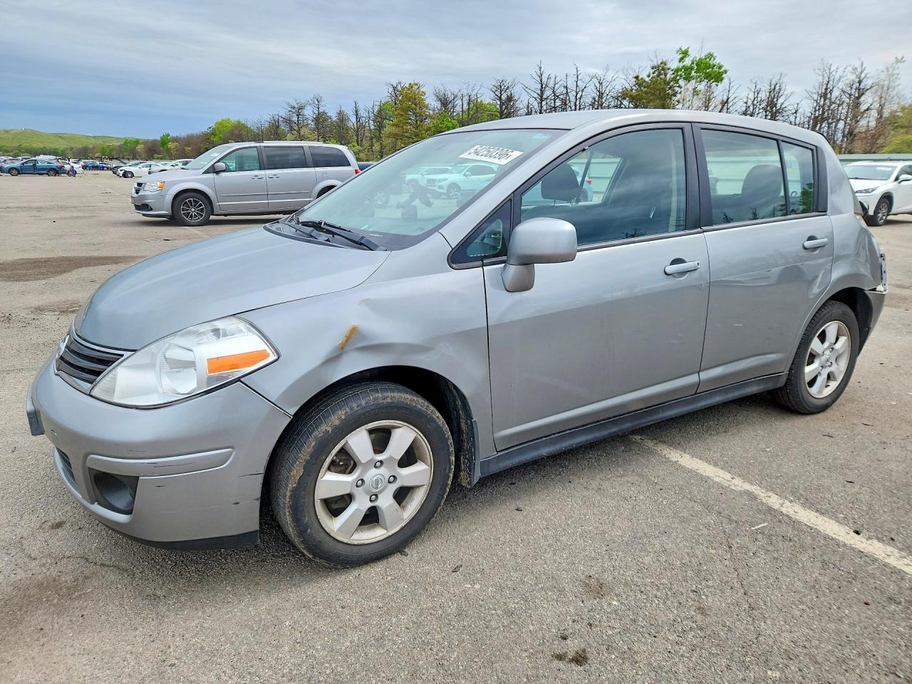 Salvage Nissan Versa Image