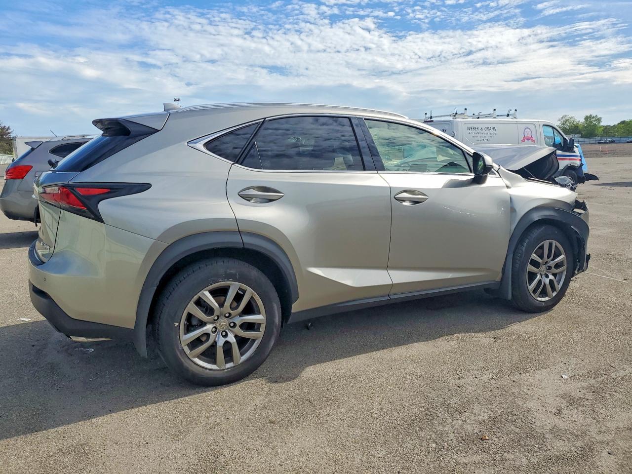 Lexus NX 200t