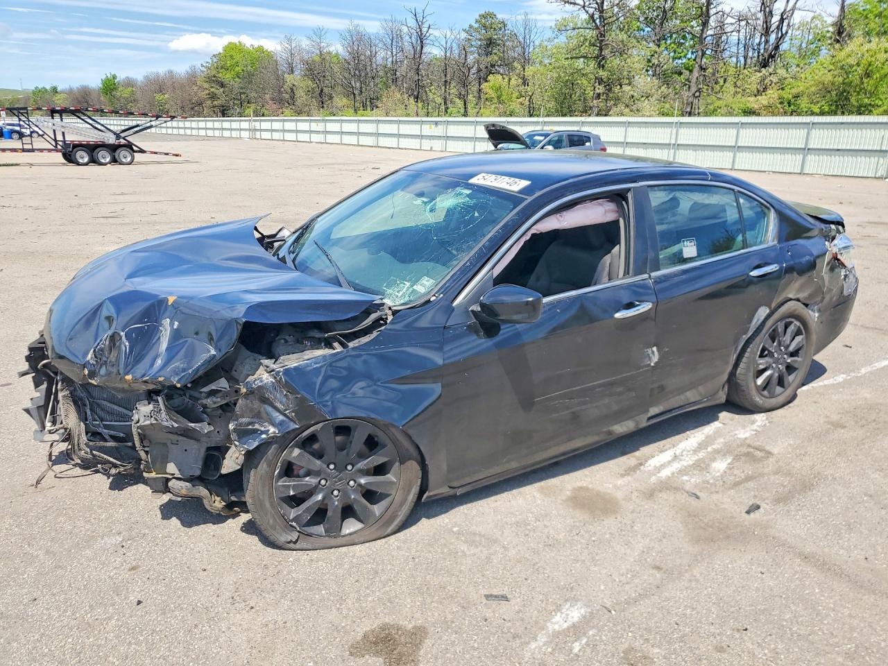 Salvage Honda Accord Image