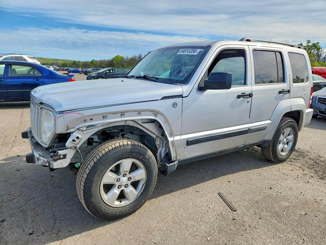 Salvage Jeep Liberty Image