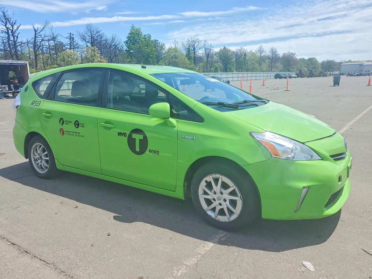 Toyota Prius V