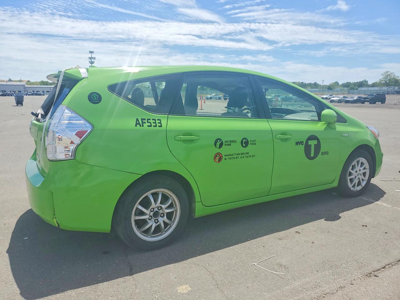 Toyota Prius V