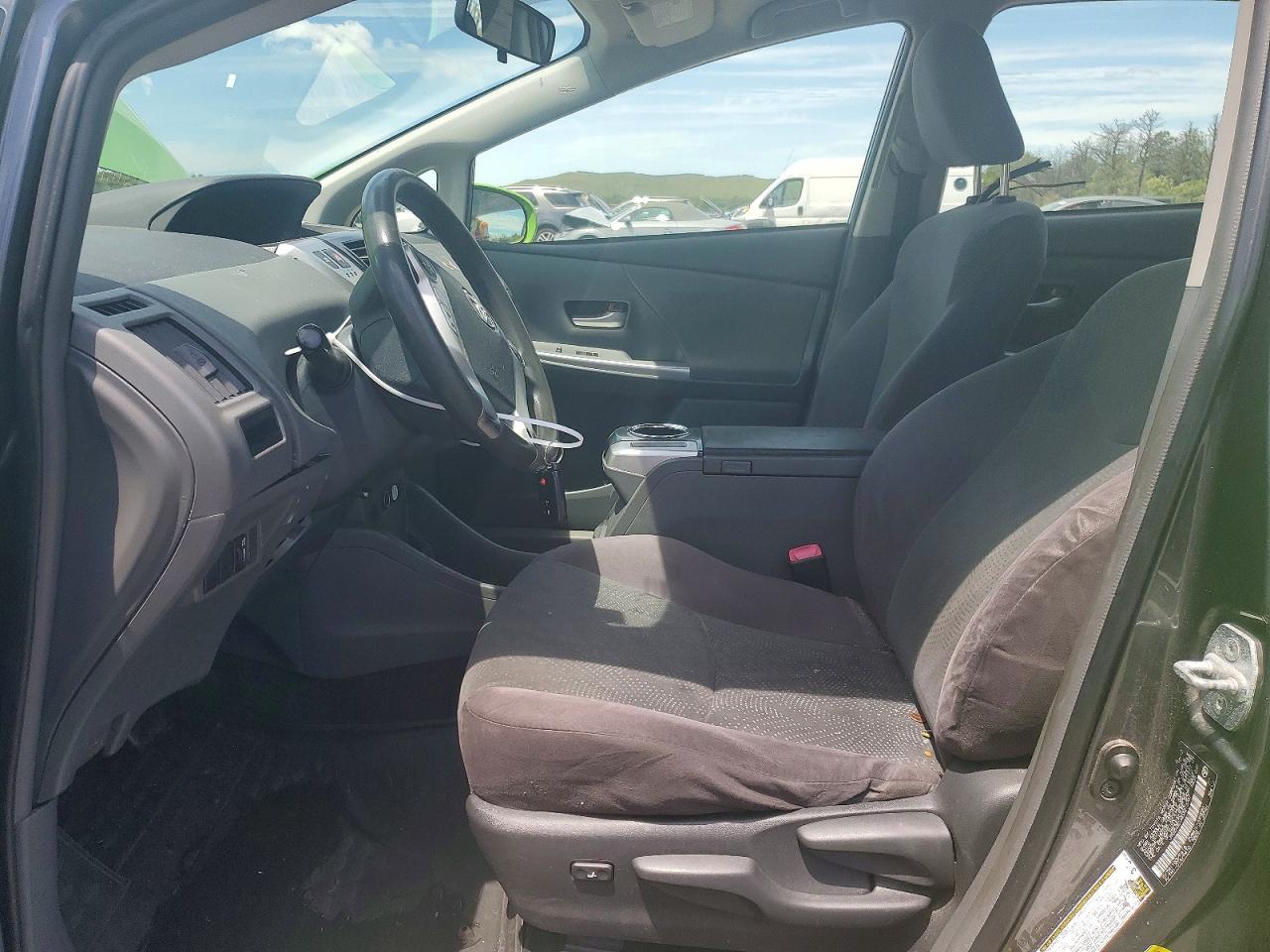 Toyota Prius V