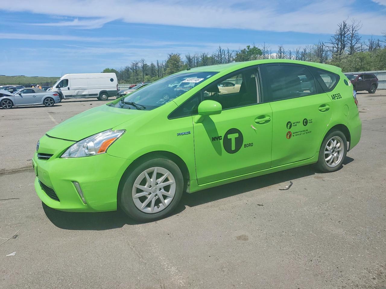 Salvage Toyota Prius Image