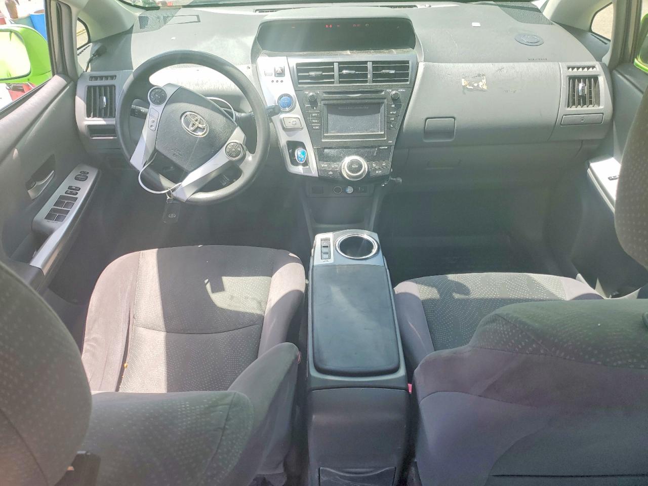 Toyota Prius V