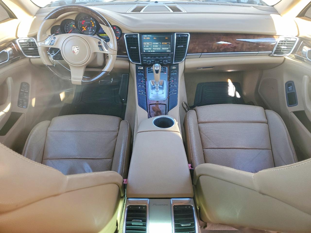 Porsche Panamera 2