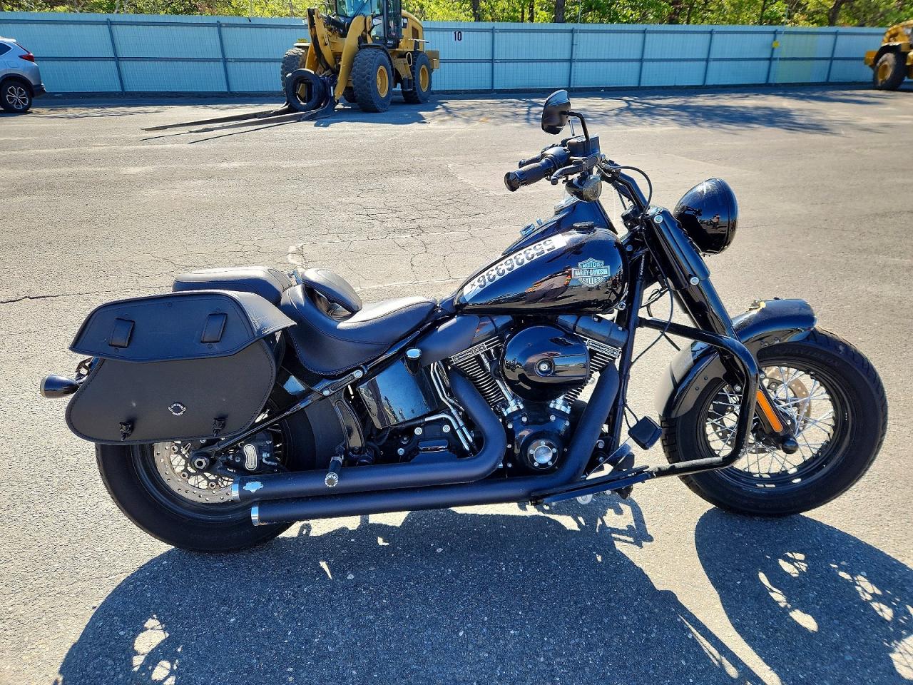 Salvage Harley-Davidson Fl Image