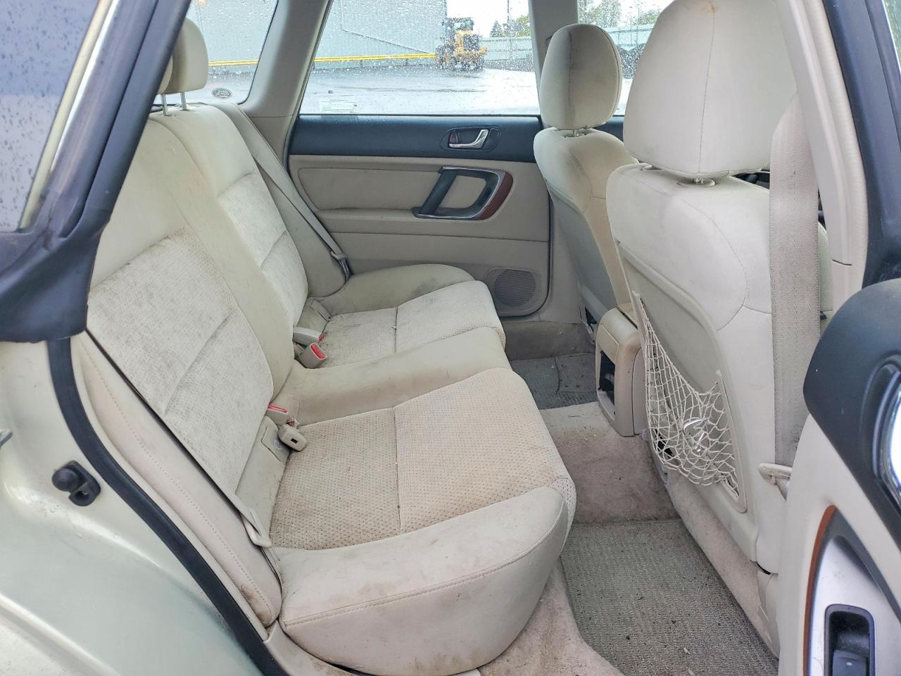 Subaru Legacy Outback 2.5i