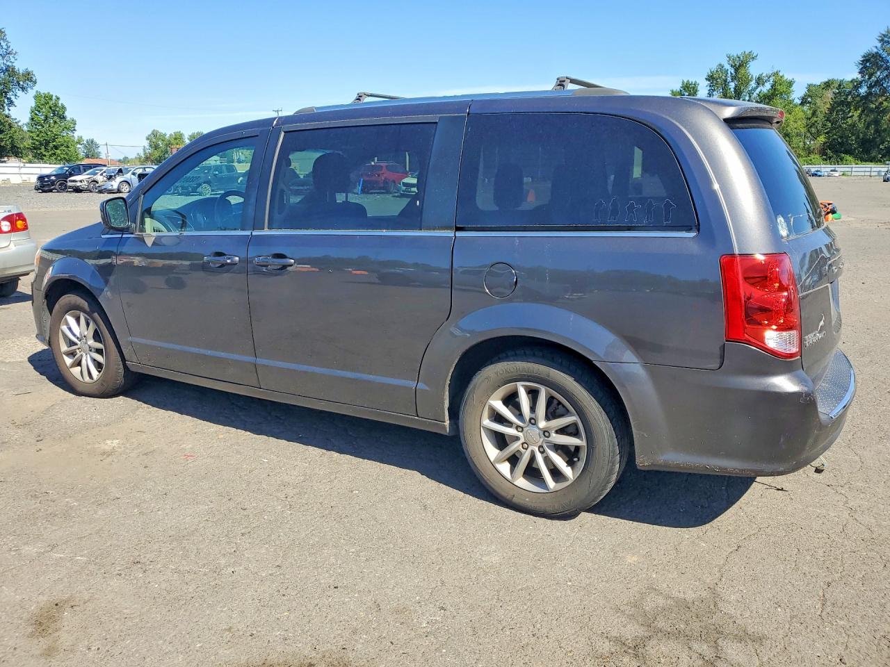 Dodge Caravan Sxt