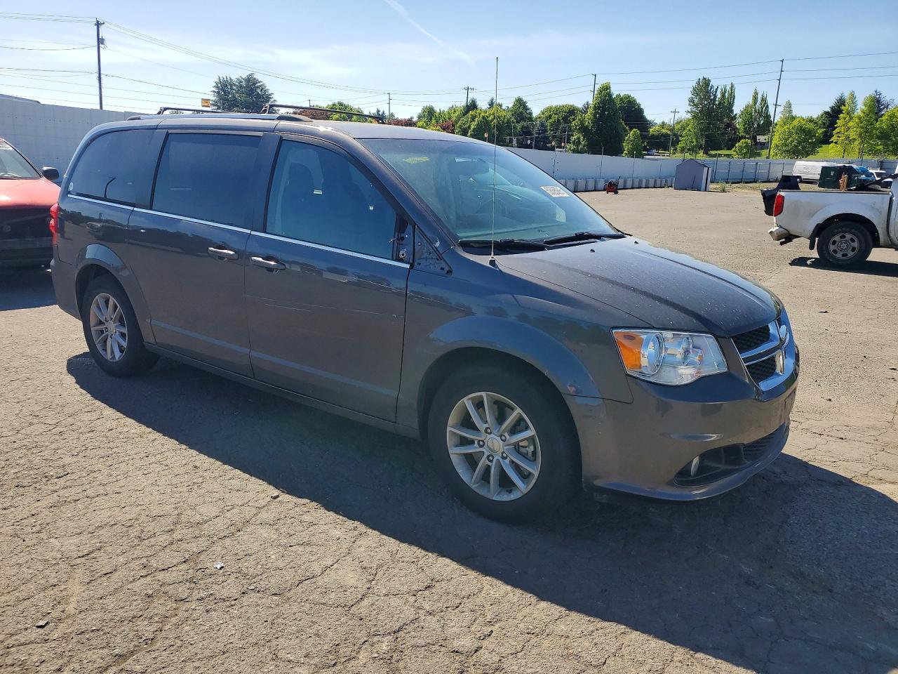 Dodge Caravan Sxt