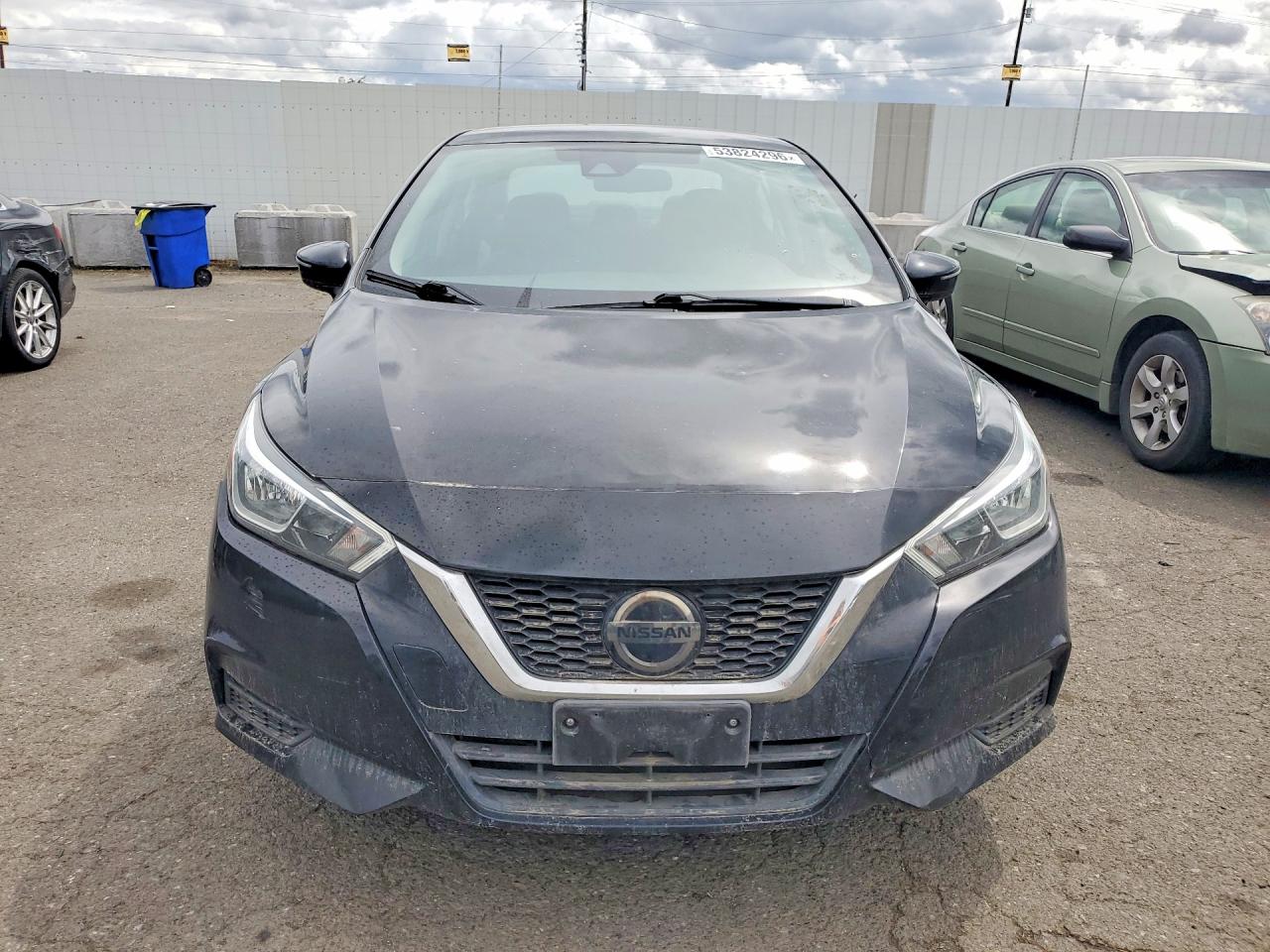 Nissan Versa Sv