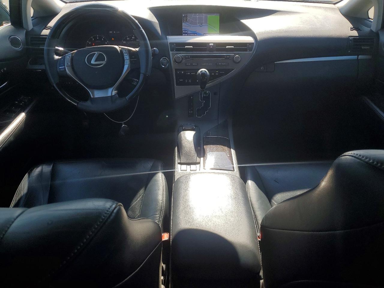 Lexus RX Base