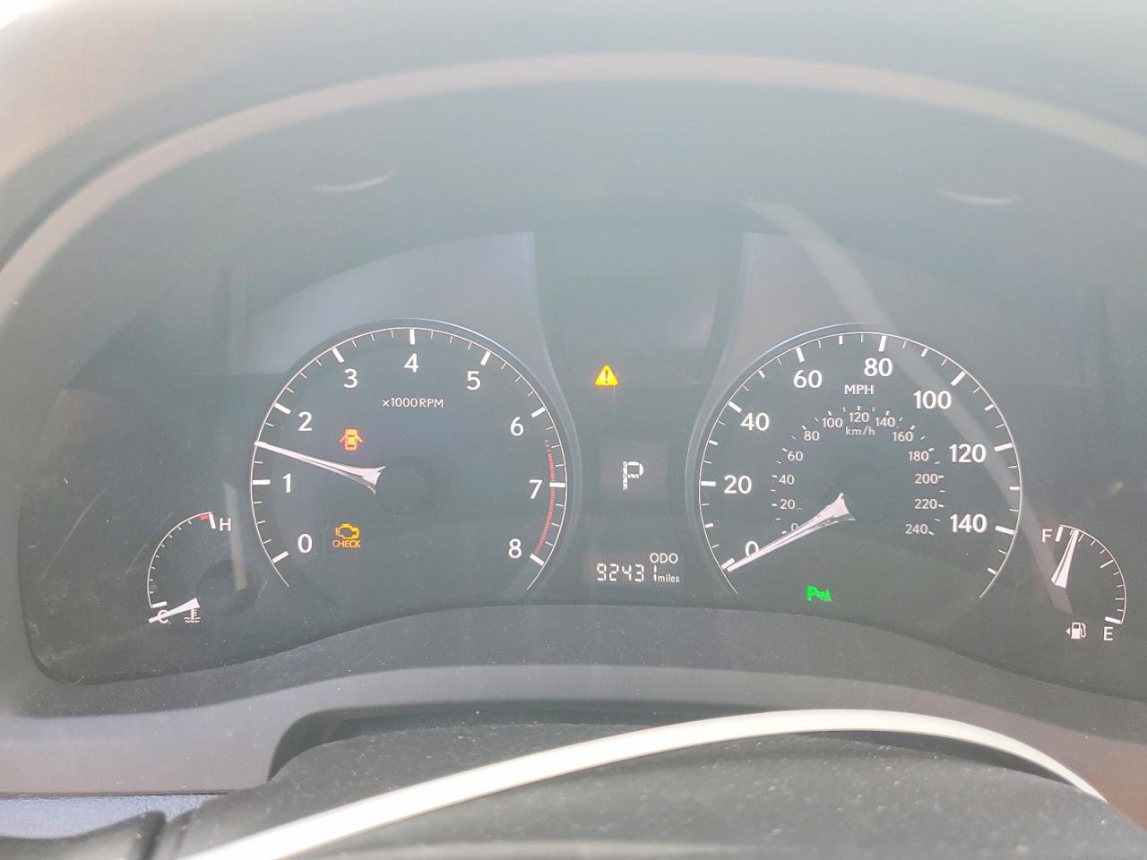 Lexus RX Base
