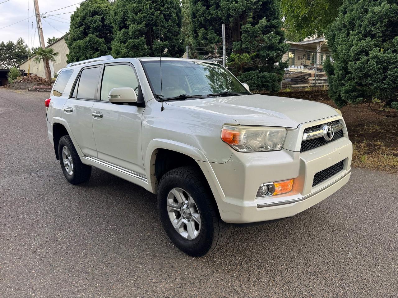 Salvage Toyota 4Runner Image