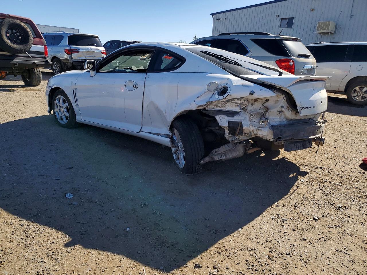 Hyundai Tiburon Base