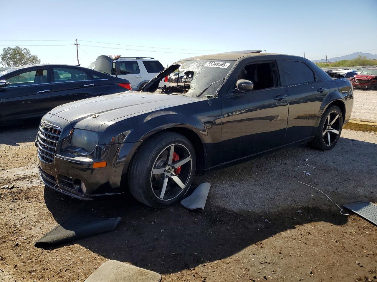 Salvage Chrysler 300 Image