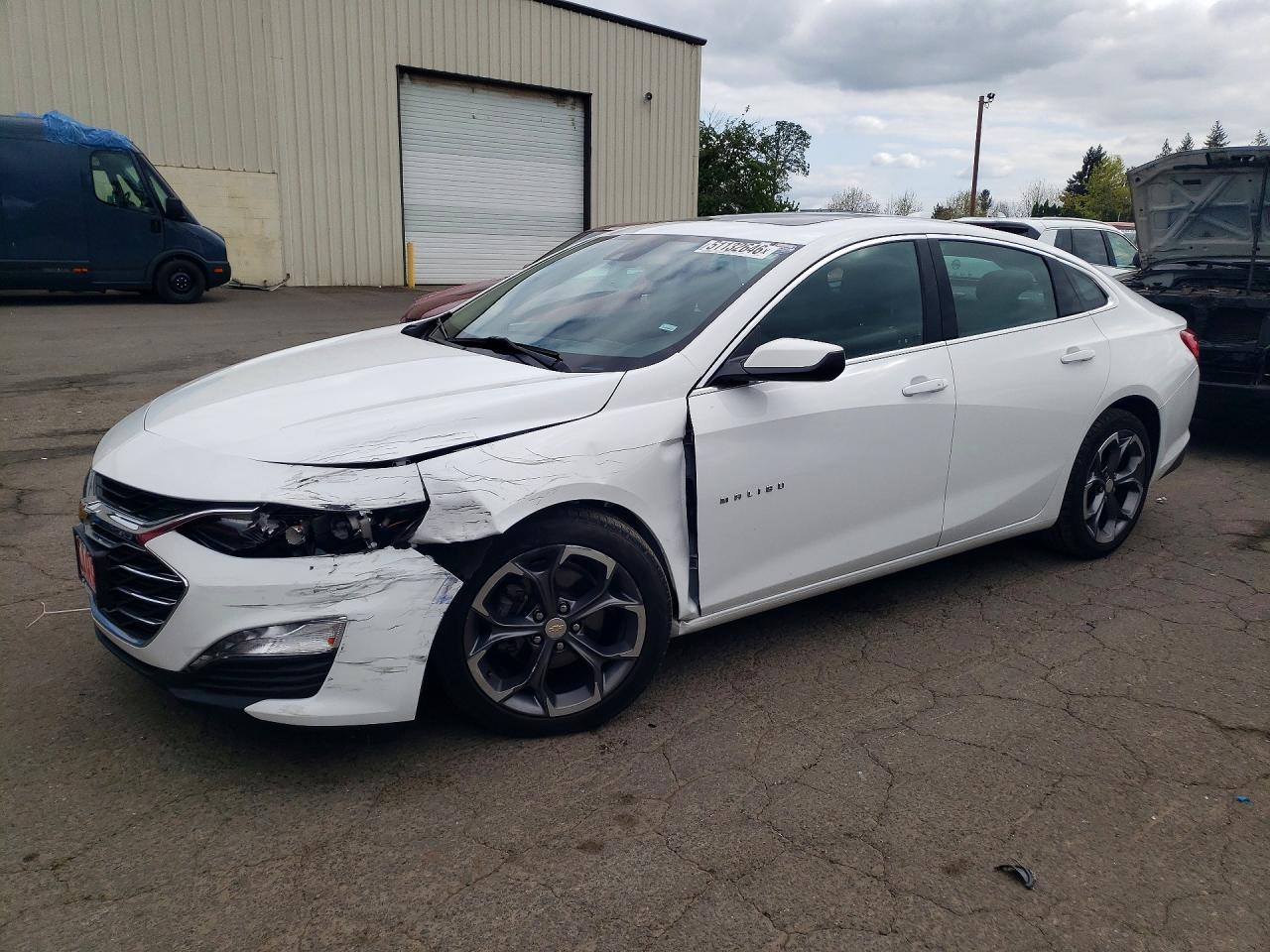 Salvage Chevrolet Malibu Image