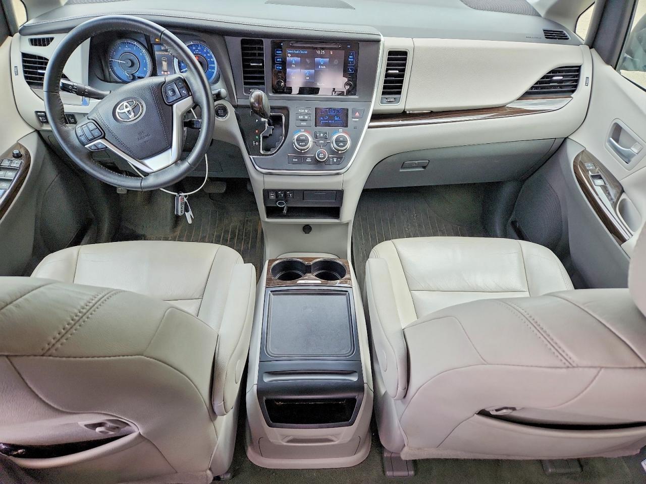 Toyota Sienna Xle 8-passenger