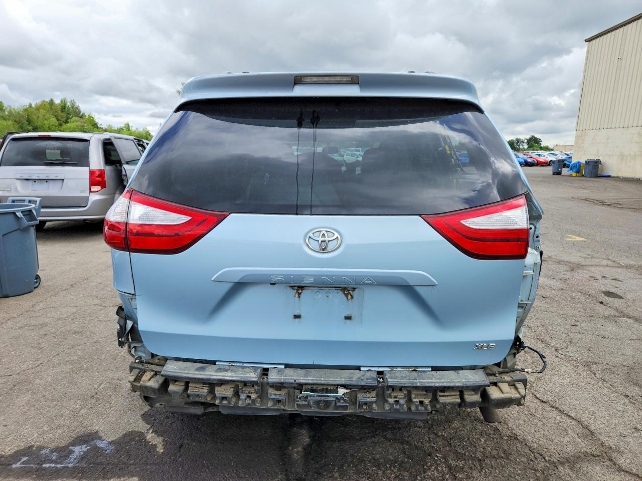 Toyota Sienna Xle 8-passenger