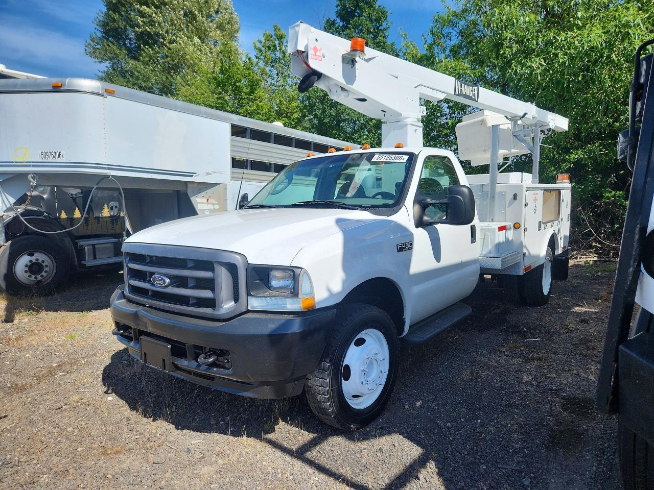 Salvage Ford F-450 Image