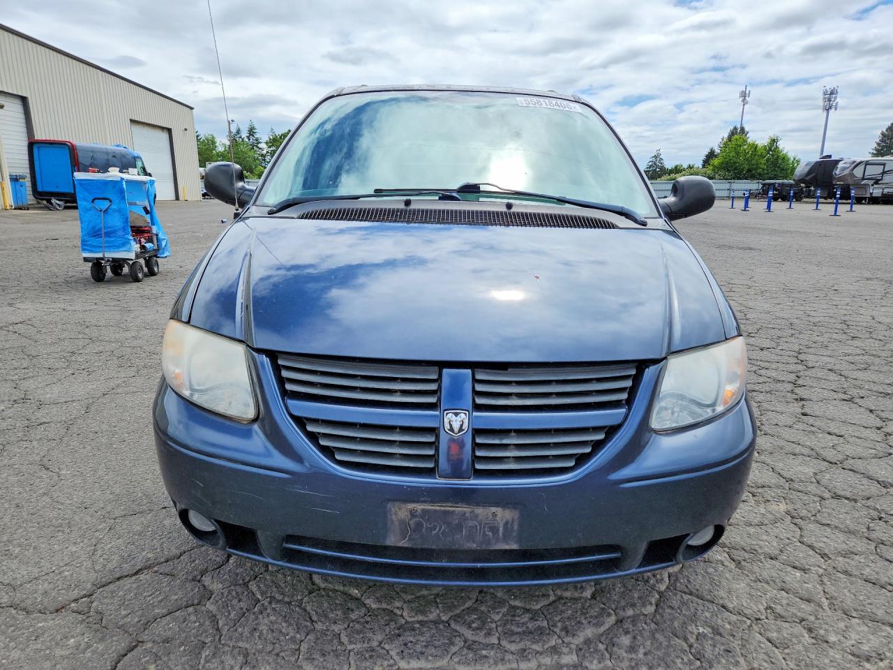 Dodge Caravan Sxt