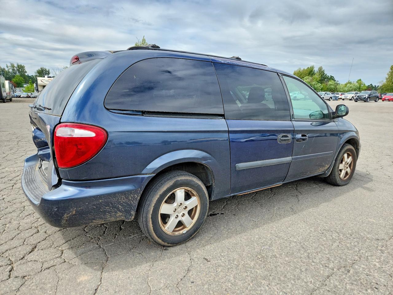 Dodge Caravan Sxt