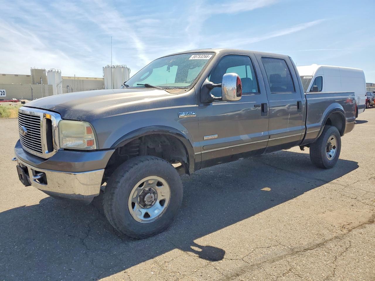 Salvage Ford F-350 Image