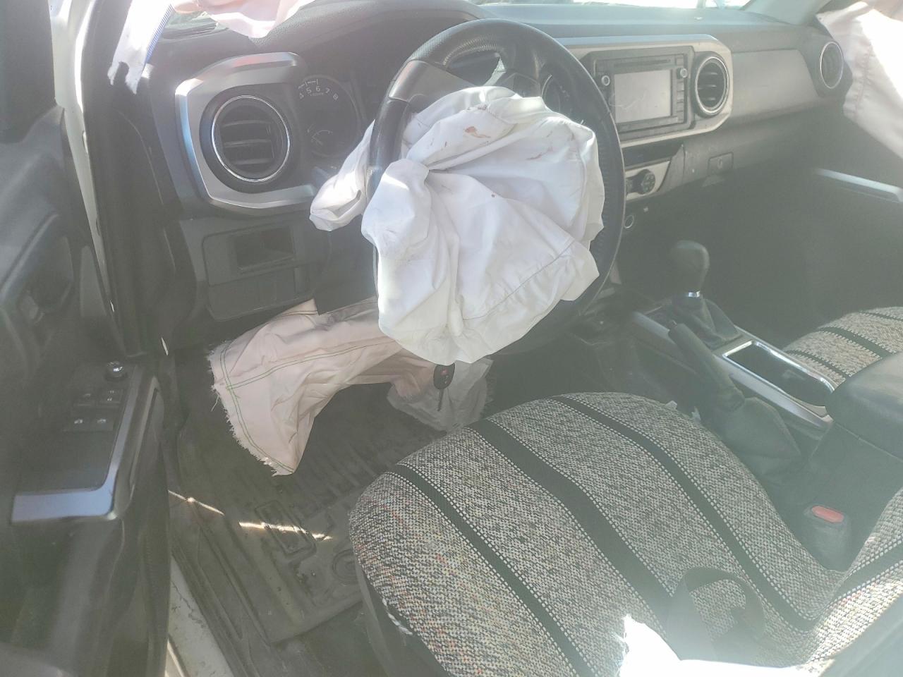 Toyota Tacoma Sr5 V6