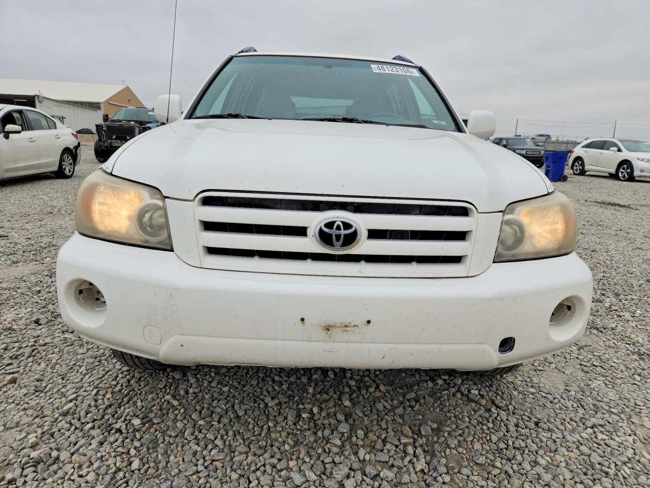 Toyota Highlander Base