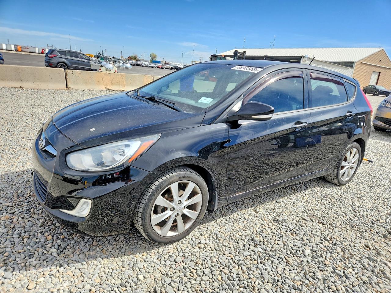 Salvage Hyundai ACCENT Image