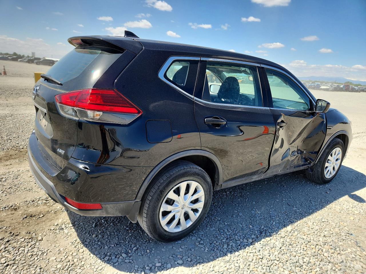 Nissan Rogue S