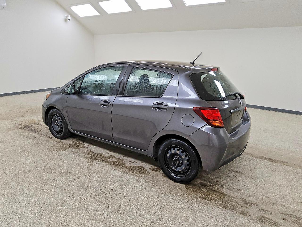 Toyota Yaris 5-door L