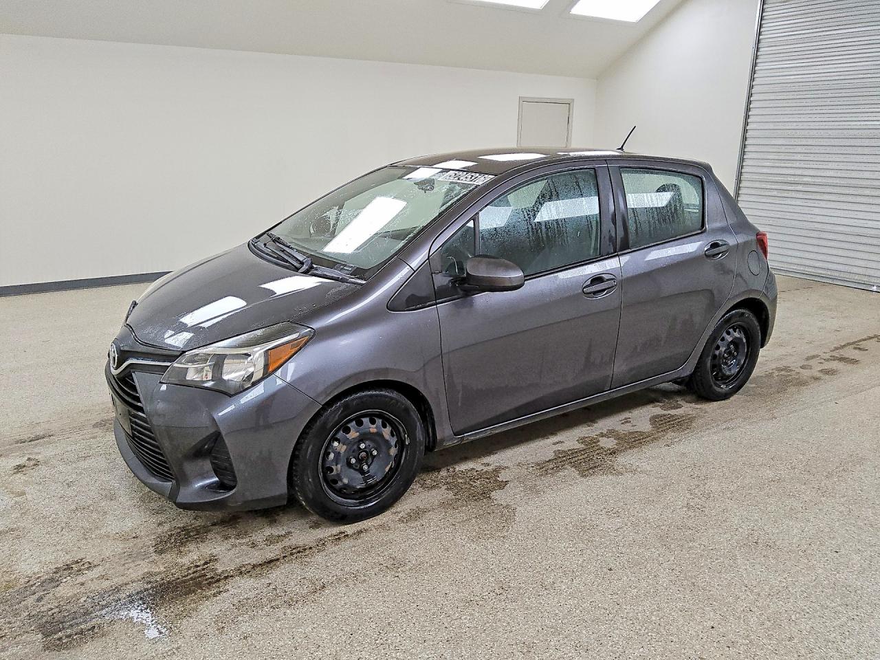 Salvage Toyota Yaris Image