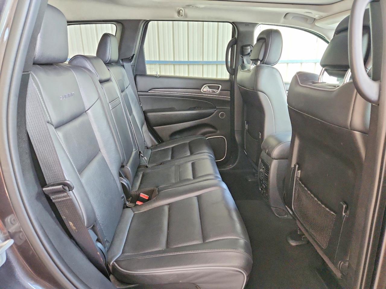 Jeep Cherokee Summit